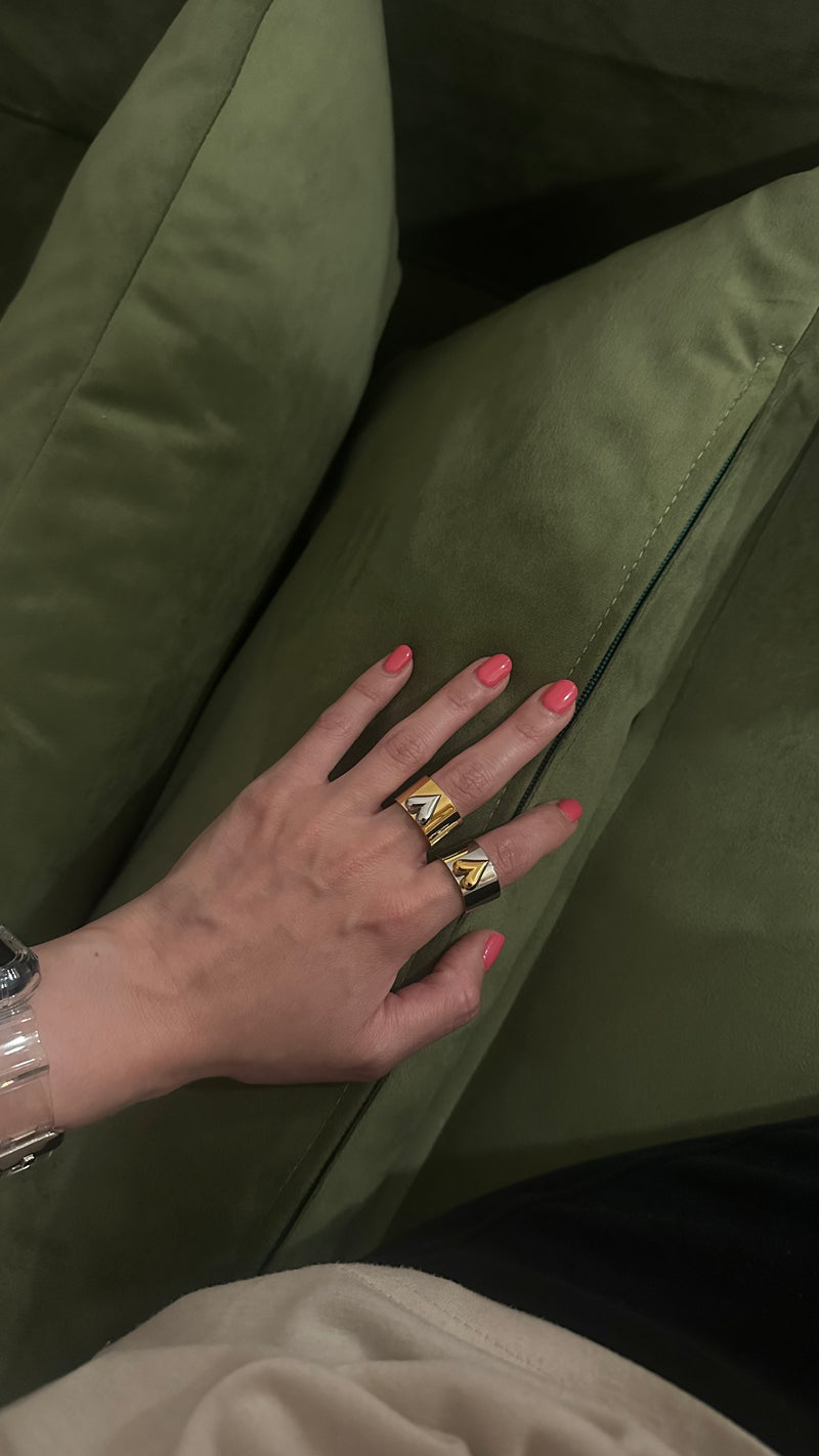 L❤️VE RING