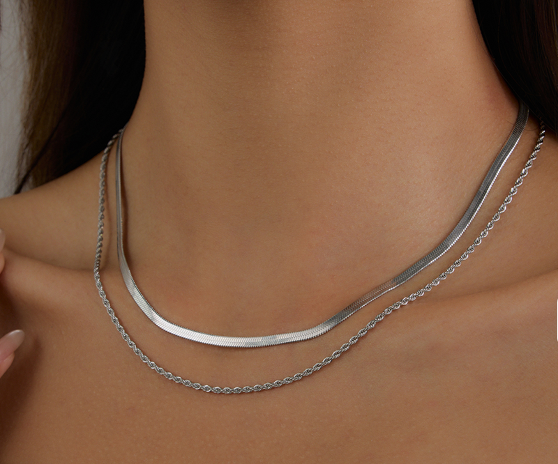 `THE` CHOKER PLATEADO
