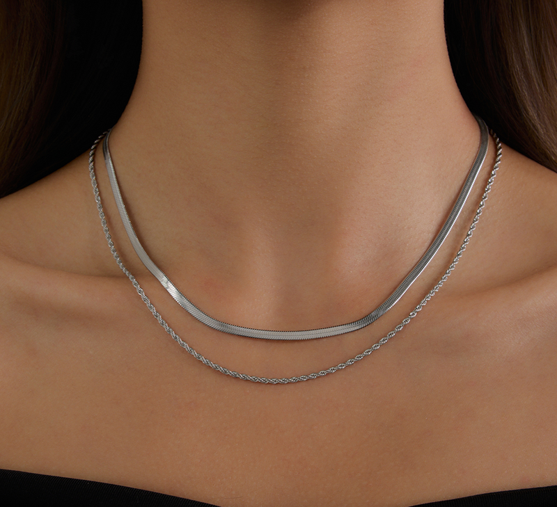 `THE` CHOKER PLATEADO
