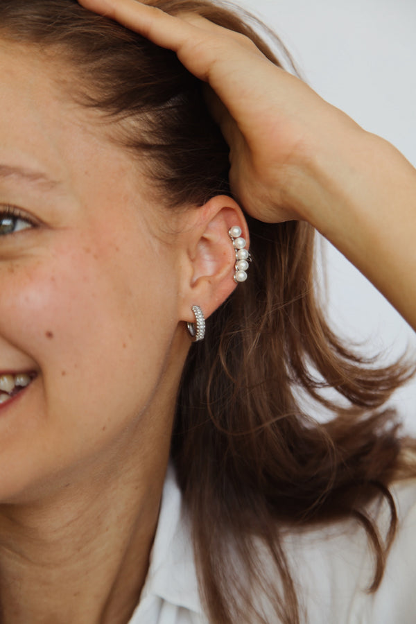 PEARL-FECT EARCLIP PLATEADO